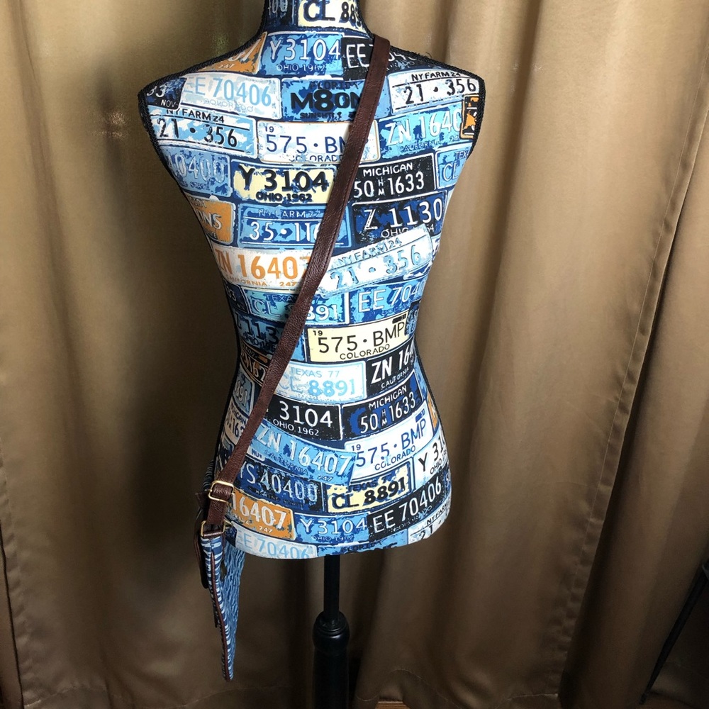 Blue Wave Pattern Adjustable Crossbody Purse Bag - image 4